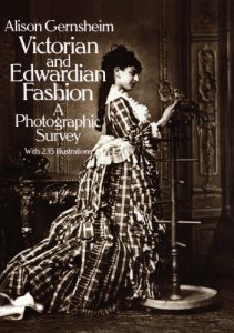 Download Victorian and Edwardian Fashion: A Photographic Survey (Dover Fashion and Costumes) pdf, epub, ebook