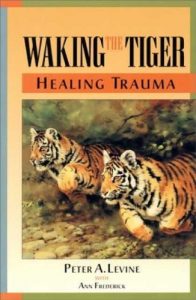 Download Waking the Tiger: Healing Trauma pdf, epub, ebook