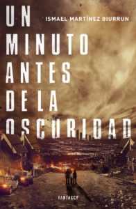 Download Un minuto antes de la oscuridad (Spanish Edition) pdf, epub, ebook