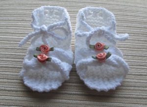 Download Knitting Pattern Baby Girl Sandals with Cables 0-3 and 3-6 months pdf, epub, ebook