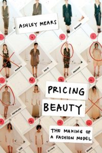 Download Pricing Beauty: The Making of a Fashion Model pdf, epub, ebook