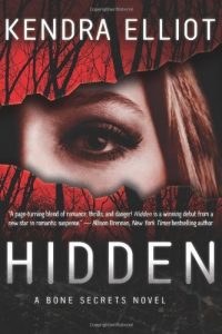 Download Hidden (A Bone Secrets Novel Book 1) pdf, epub, ebook