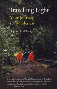 Download Travelling Light: Your Journey to Wholeness: Your Journey to Wholeness – A Book of Breathers to Inspire You Along the Way pdf, epub, ebook