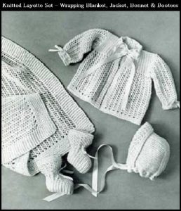 Download KNITTED INFANT’S LAYETTE SET – 4 Vintage Baby Knitting Patterns: Wrapping Blanket, Jacket, Bonnet & Bootees (Quick-Knit Baby Book Book 728) pdf, epub, ebook