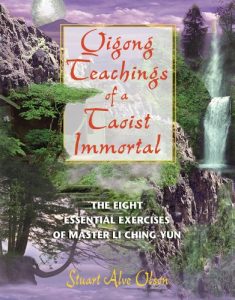 Download Qigong Teachings of a Taoist Immortal: The Eight Essential Exercises of Master Li Ching-yun pdf, epub, ebook